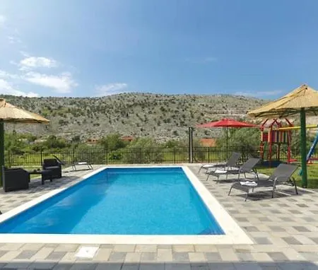 With Private Pool, Near Split Villa Srinjine