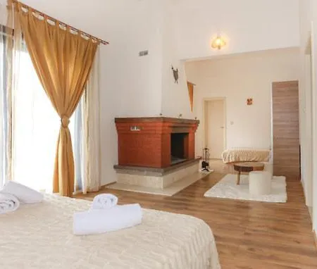 With Private Pool, Near Split Villa *