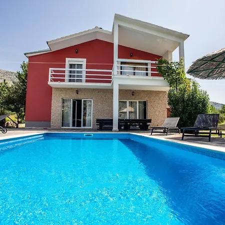 With Private Pool, Near Split Villa *