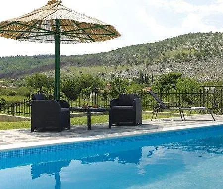 With Private Pool, Near Split *